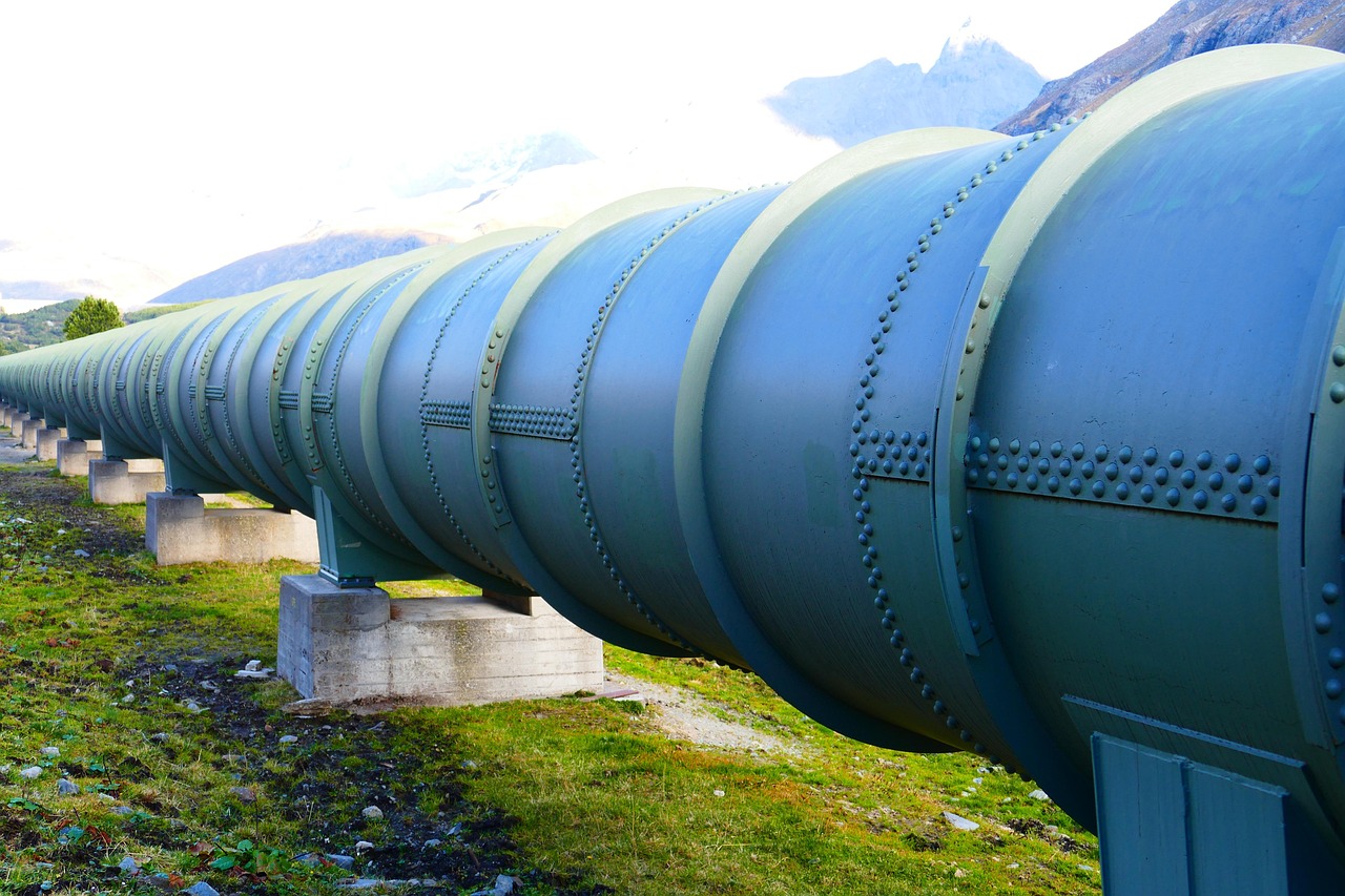 Services pressurized water pipe 509871 1280